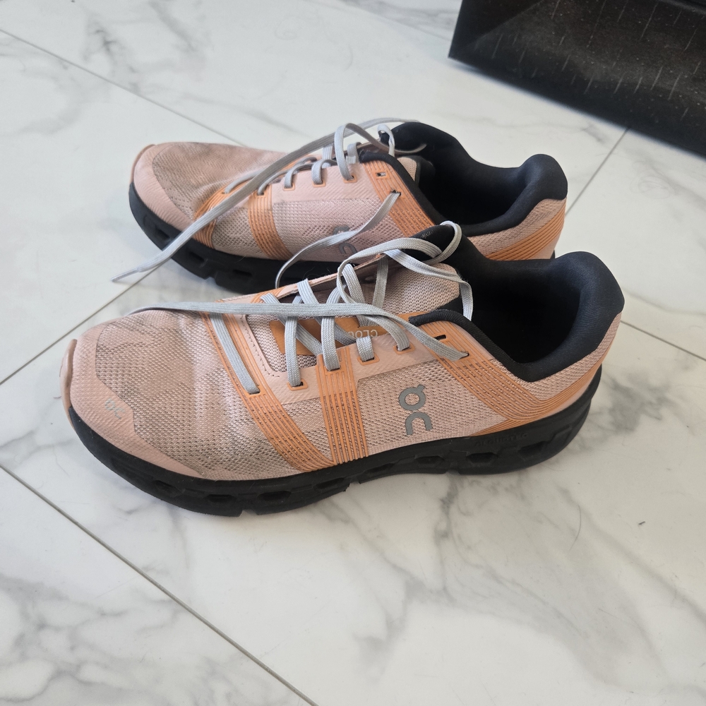 On Cloud Running Shoes